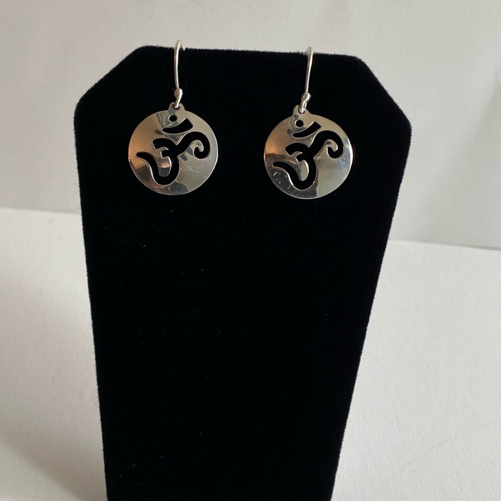 925 Sterling Dangle Pierced Earrings - Picture 5 of 5